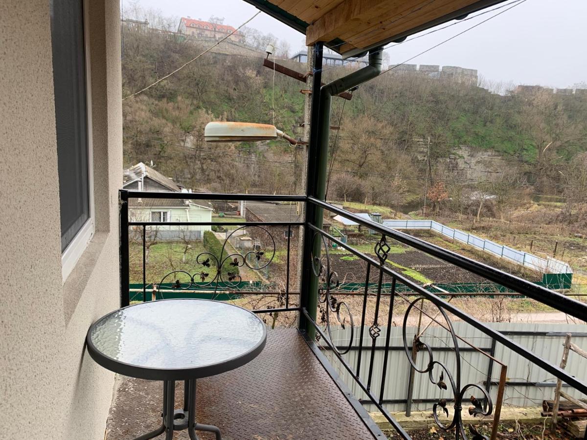 Appartement Вуличок à Kamianets-Podilsky Extérieur photo